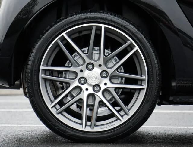 Od kiedy opony zimowe są obowiązkowe? Sprawdź ważne terminy Od kiedy opony zimowe są obowiązkowe? Sprawdź ważne terminy