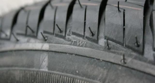 Ile rozkłada się opona? Zaskakujące fakty o biodegradacji opon Ile rozkłada się opona? Zaskakujące fakty o biodegradacji opon