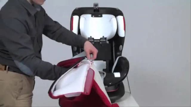 Jak złożyć fotelik samochodowy po praniu, aby zapewnić bezpieczeństwo Jak złożyć fotelik samochodowy po praniu, aby zapewnić bezpieczeństwo