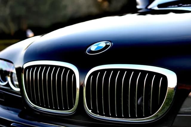 Jak wybrać odpowiedni płyn do chłodnicy BMW E60 i uniknąć problemów Jak wybrać odpowiedni płyn do chłodnicy BMW E60 i uniknąć problemów
