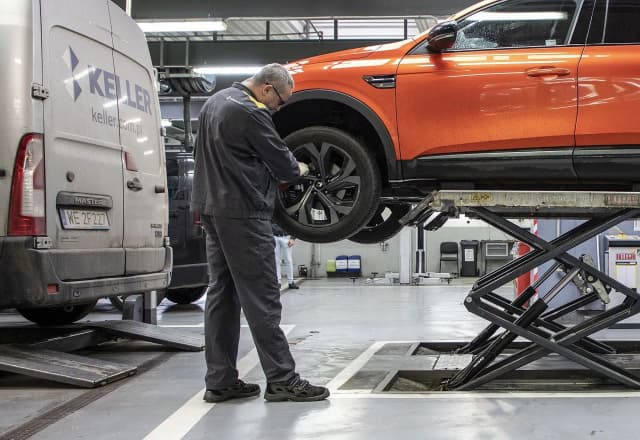 Ile kosztuje wymiana opon alufelgi? Ceny, które mogą Cię zaskoczyć Ile kosztuje wymiana opon alufelgi? Ceny, które mogą Cię zaskoczyć