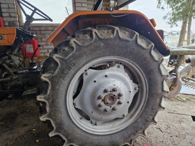 Jakie opony do C-360 wybrać, aby uniknąć problemów w pracy? Jakie opony do C-360 wybrać, aby uniknąć problemów w pracy?